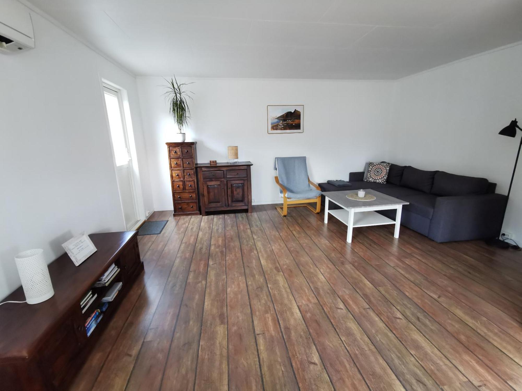 Cozy Between Sea And Mountains Apartment